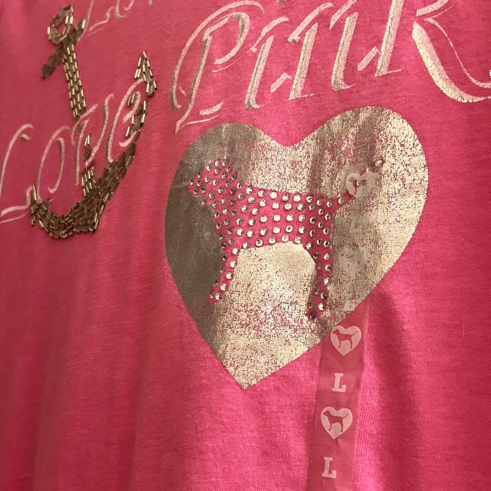 Beautiful VS Pink vintage htf Graphic Barbie Pink T-Shirt! - Picture 5 of 8